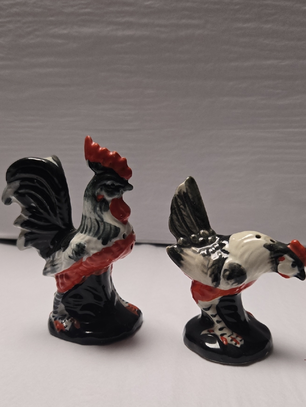 Vintage Ceramic Rooster & Hen Figurine Salt and Pepper Set - Black, White, Red